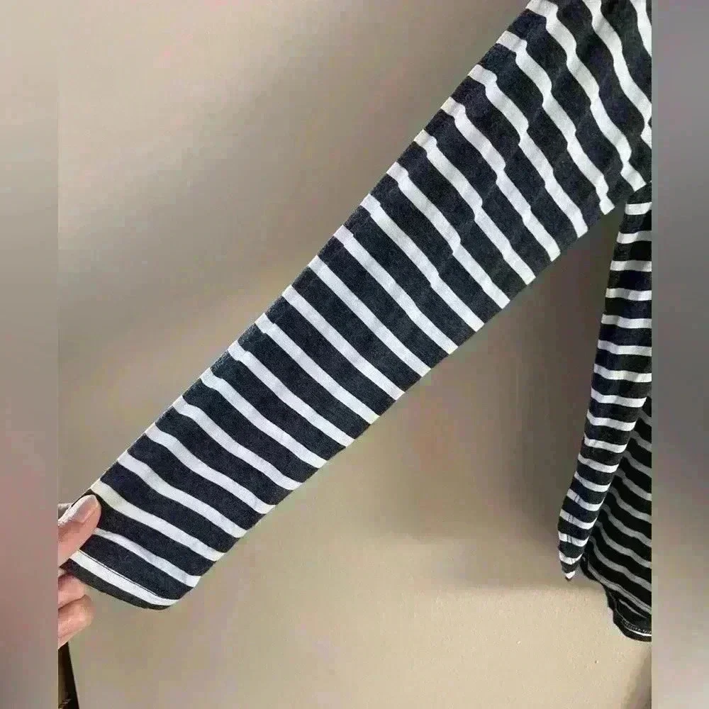 American eagle soft & sexy v neck striped tunic tee dark grey Medium